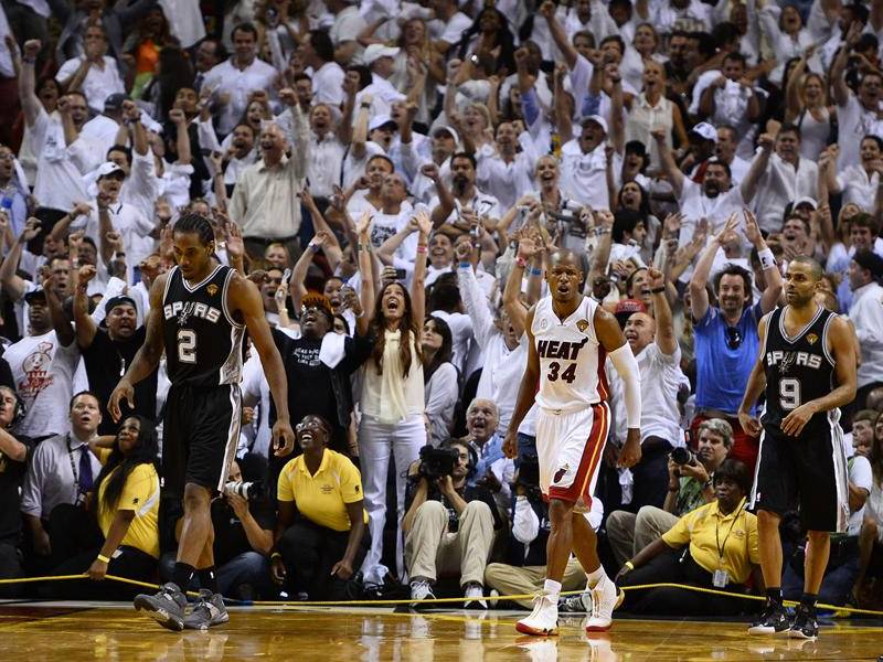 James reivindicó su liderazgo y Allen su veteranía