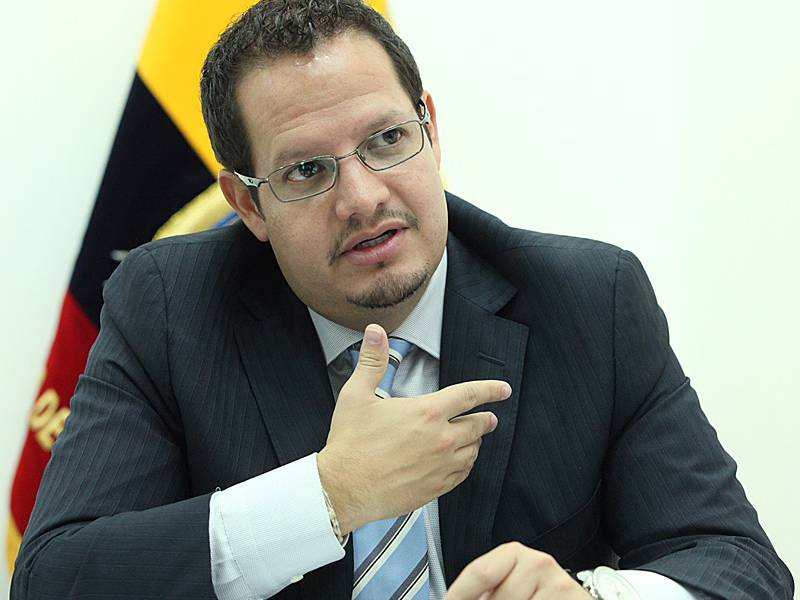 Gobierno acepta la renuncia de Javier Córdova Unda como ministro de Minería