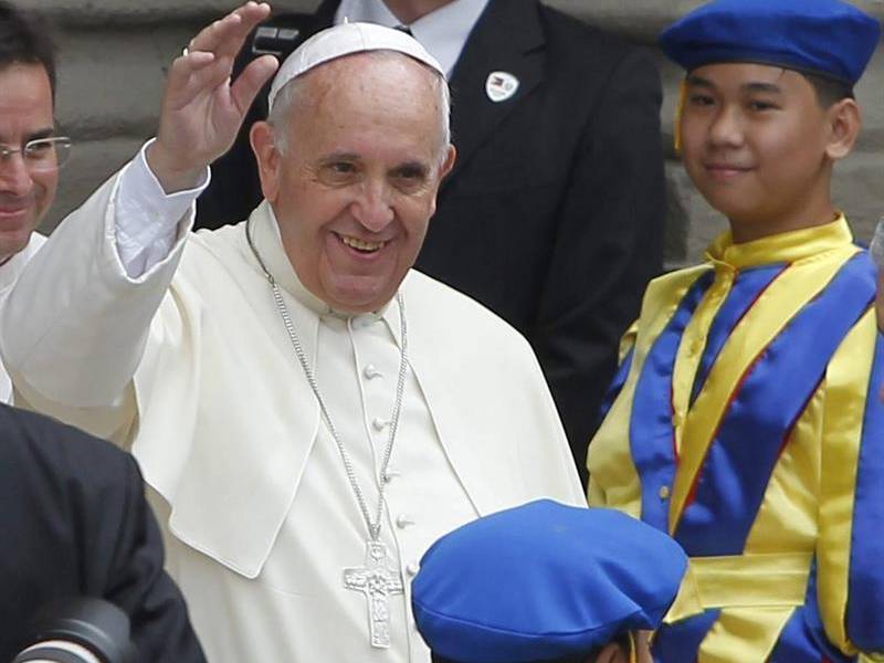 Francisco: buenos católicos no deberían reproducirse &quot;como conejos&quot;