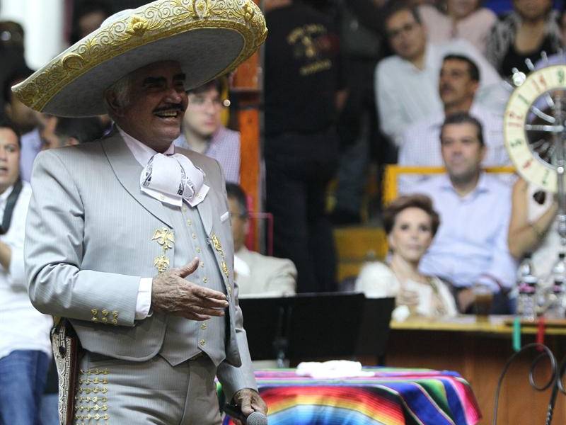 Vicente Fernández dijo adiós a los conciertos en palenques