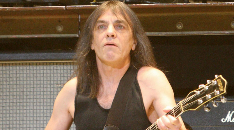 Guitarrista de AC/DC está internado en una casa de reposo con demencia
