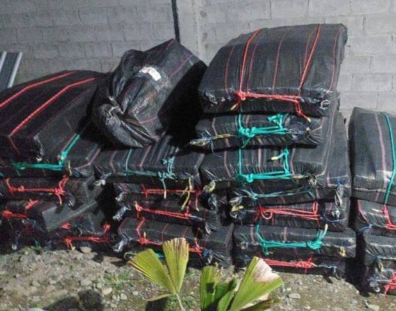 La droga se encontraba al interior de una finca agrícola en Los Ríos.