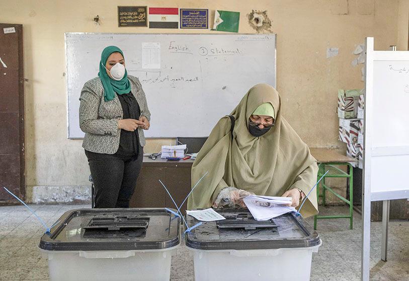 Egipto multará a casi 54 millones de electores que no votaron