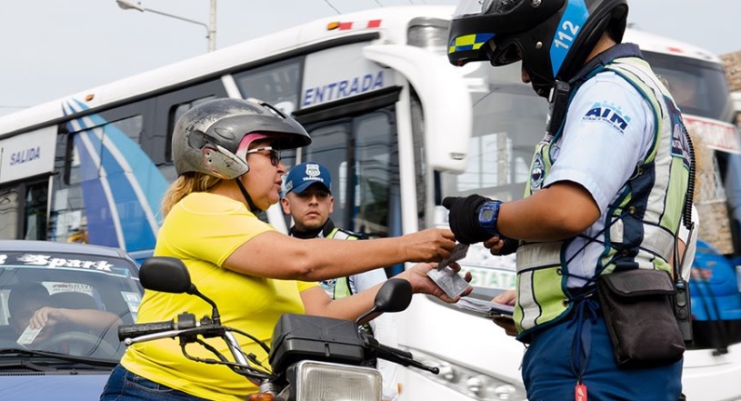 En Guayaquil se plantea cambiar cobros de multas