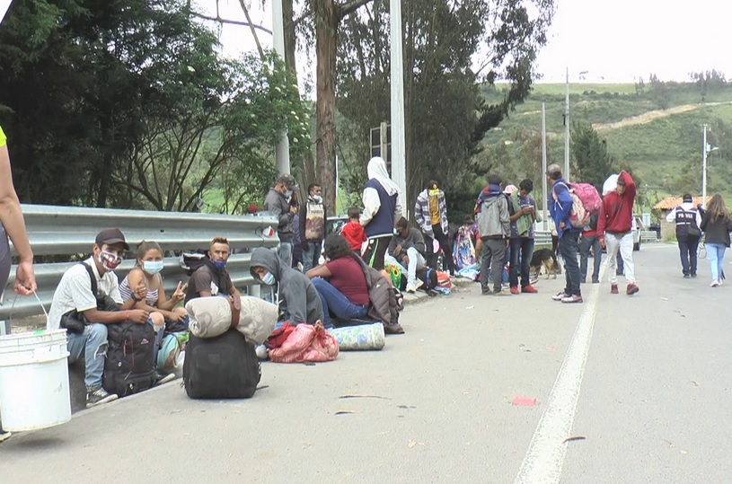 Venezolanos ingresan a Ecuador intentado llegar a Perú