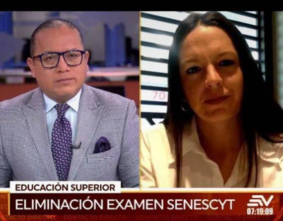 Andrea Montalvo durante la entrevista en Contacto Directo con Lenín Artienda.