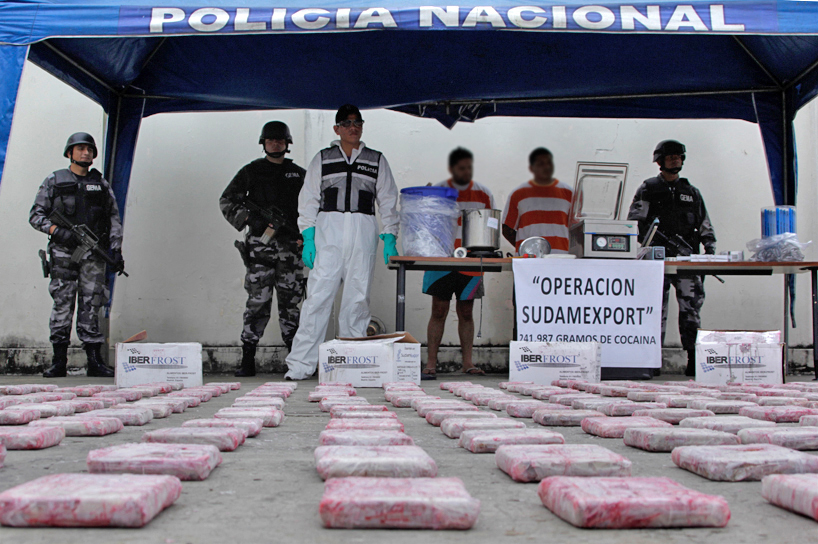 Policía de Ecuador incauta 3,2 toneladas de droga que iban a España