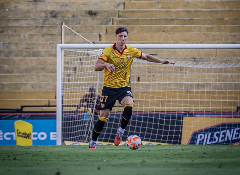 Gastón Campi fue el central titular de Barcelona SC en 2025 con Ismael Rescalvo como entrenador.
