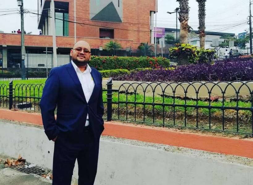 Investigan robo de objetos personales de periodista fallecido en Guayaquil