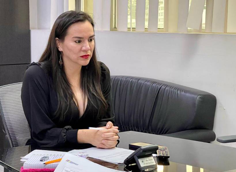 María Luisa Cruz, nueva ministra de Ambiente.