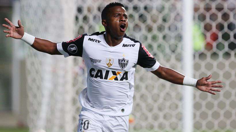 Cazares multado por ayuntamiento de Brasil por organizar tres fiestas en plena cuarentena