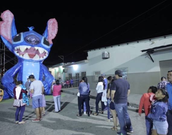 El suburbio de Guayaquil se transformó en el escenario de una gran fiesta.