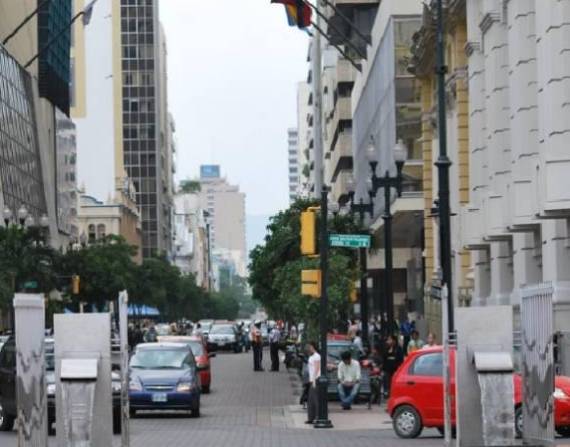 El Municipio de Guayaquil ultima detalles para llevar a cabo el desfile cívico.
