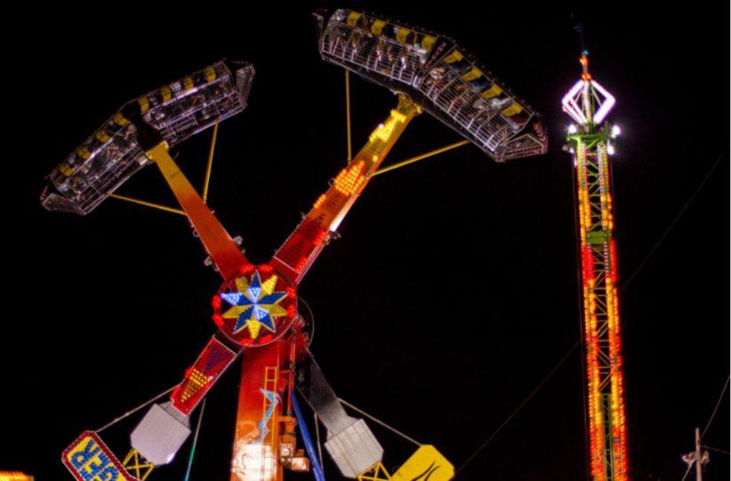 Decenas de personas quedaron de cabeza por la falla de un juego mecánico