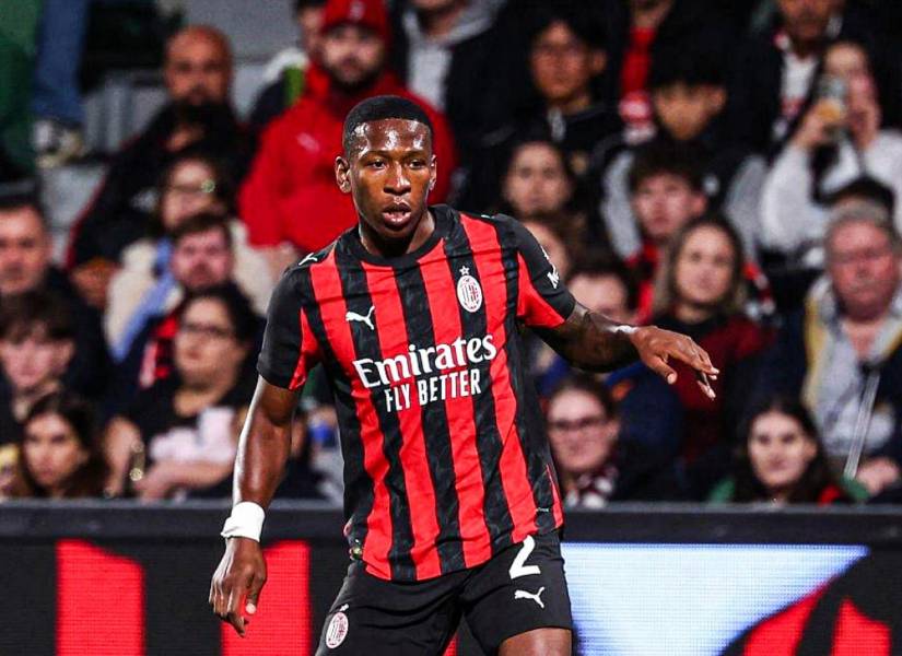 Pervis Estupiñán ha disputado 72 minutos con el AC Milan en la pretemporada.