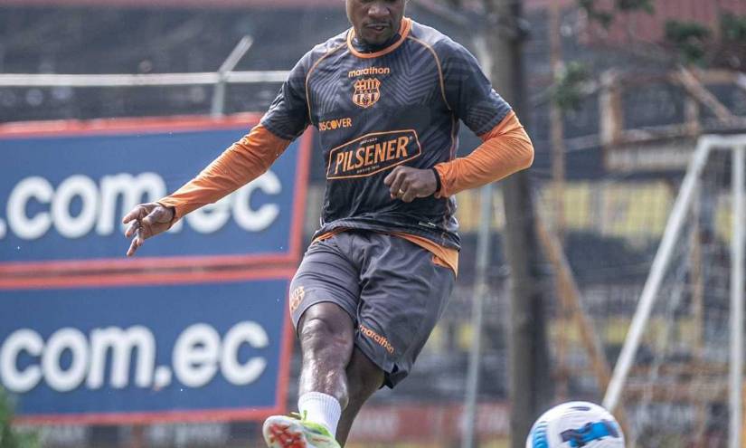 Dixon Arroyo entrena con Barcelona SC