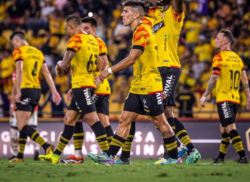 Jugadores de Barcelona SC en la victoria ante Deportivo Cuenca.