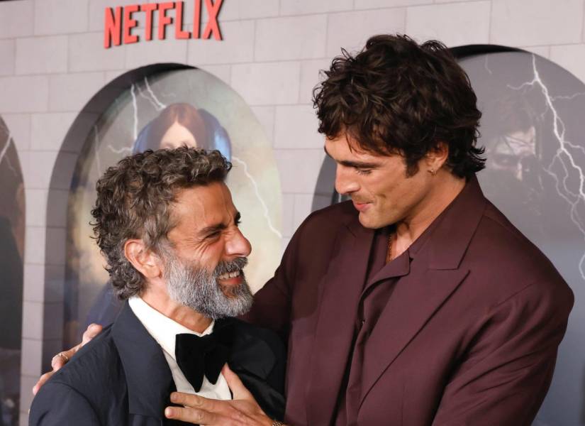 Oscar Isaac y Jacob Elordi en la premier de Frankenstein,.