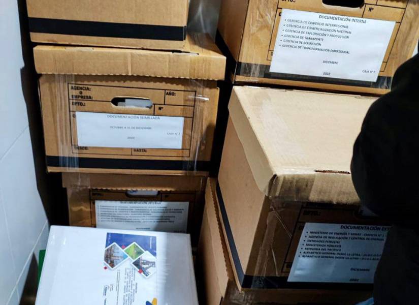 Caso Encuentro: Fiscalía allanó domicilios de sospechosos y oficinas en Petroecuador y la Presidencia