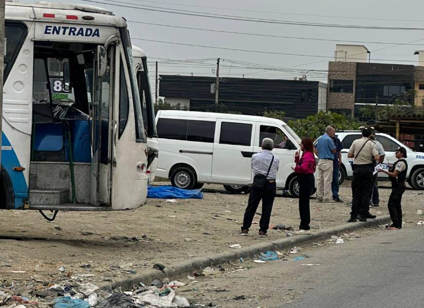 El ataque ocurrió en un solar utilizado como estacionamiento de la cooperativa de transporte.