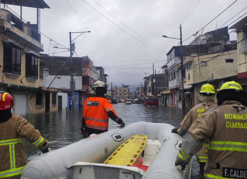 Imágenes cedidas por la cuenta de Bomberos de Guayaquil.