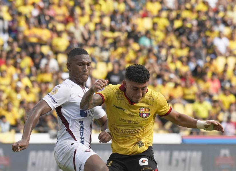Barcelona SC y Liga de Quito compiten por clasificar a la fase de grupos de la Copa Libertadores.