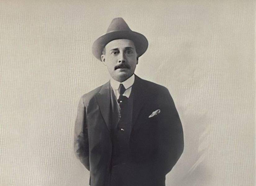 Antigua foto del Dr. José Gregorio Hernández en Nueva York a sus 52 años.