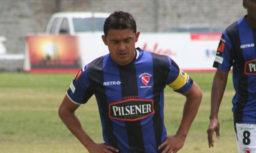 Paúl Guevara en un partido con Independiente del Valle