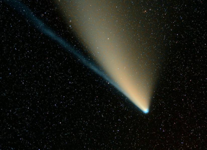 Foto referencial de un cometa en el espacio