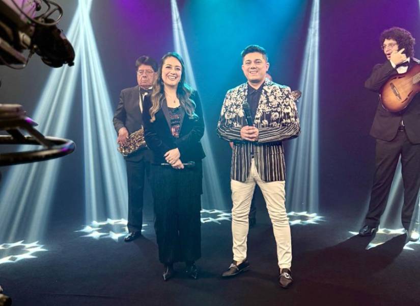 Hijos de Paulina Tamayo en el set de Ecuavisa Quito.