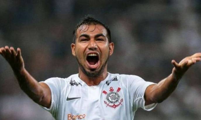 LDUQ anuncia el fichaje de Junior Sornoza