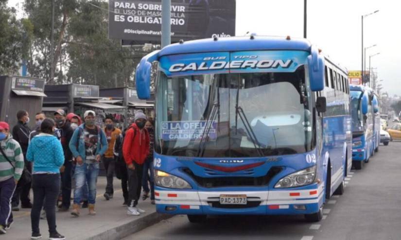 Transporte público de Quito se suma a jornada de protesta en Ecuador