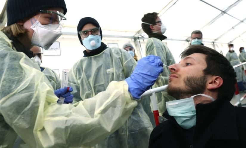 Un estudio documenta el caso de un hombre que dio positivo en COVID-19 durante 232 días