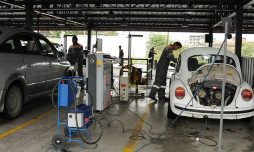 Imagen referencial. Revisión técnica vehicular.