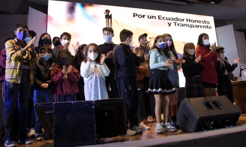 La Cámara de Comercio de Quito organizó Tu Voz por la Honestidad y premió a los ganadores de Crecer Honesto
