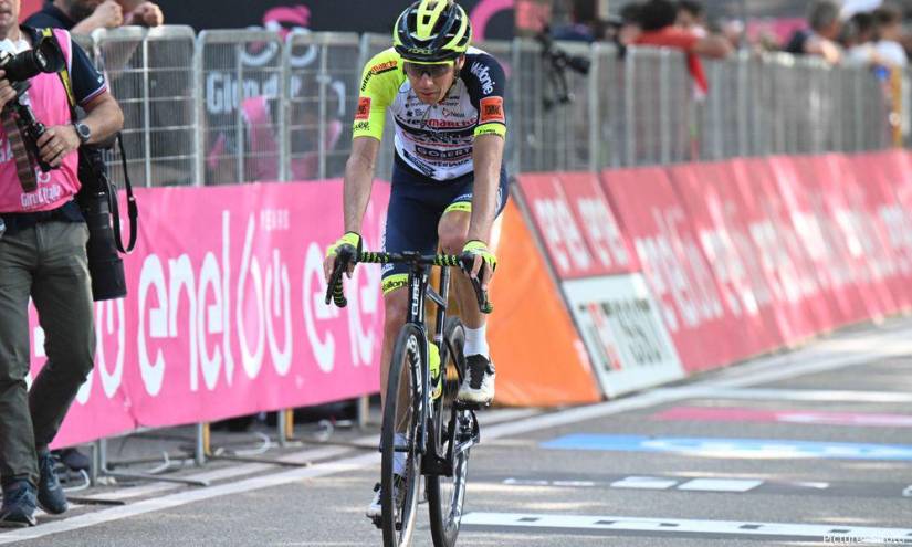 Giro de Italia: Jan Hirt ganó la etapa 16 y Carapaz sigue de rosa