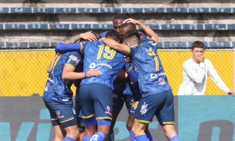 Delfín SC presentó oficialmente a seis refuerzos para la temporada 2024