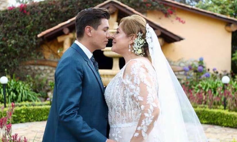 Imagen de la boda de la actriz colombiana Alina Lozano y Jim Velásquez.