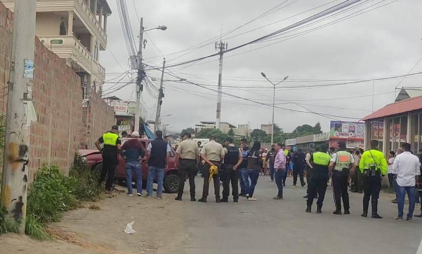 Una fiscal y un hombre fueron asesinados alrededor de las 08:00 de este miércoles 25 de mayo en Manta, provincia de Manabí.