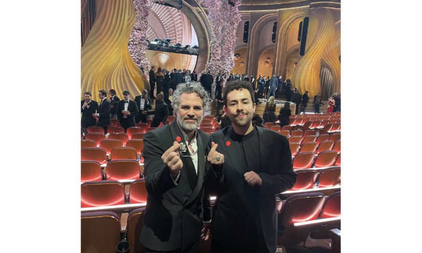 Mark Ruffalo y Ramy Youssef.