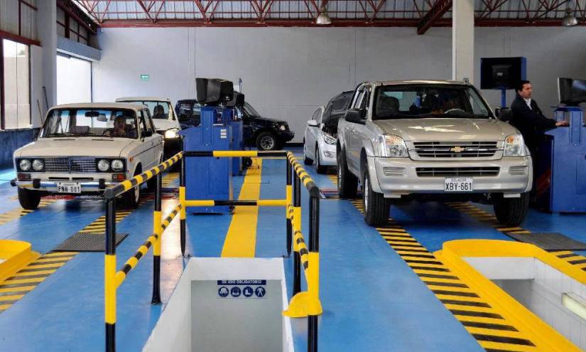 Quito: aplazan hasta julio matriculación ya que no hay operador para centros de revisión vehicular