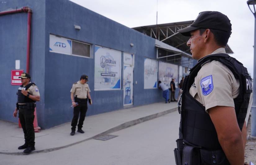 Las dependencias de la Agencia de Tránsito de Durán están intervenidas por la Policía Nacional.