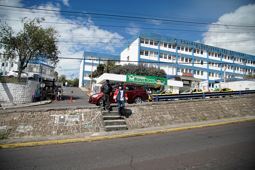 Hospitales de Quito vuelven a tener alta demanda por casos de COVID-19