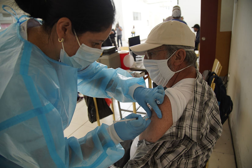 Nuevo Gobierno podrá contratar otras vacunas contra COVID-19