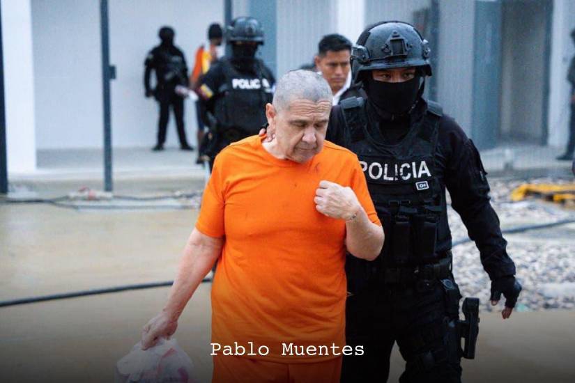 Imagen de Pablo Muentes durante su llegada a la nueva Cárcel del Encuentro.