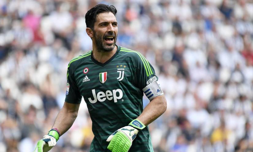Buffon es considerado una leyenda en la Juventus de Italia, con la que ganó múltiples títulos.