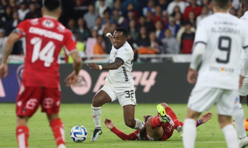 Liga de Quito dejó en el camino a Ñublense en los octavos de final.