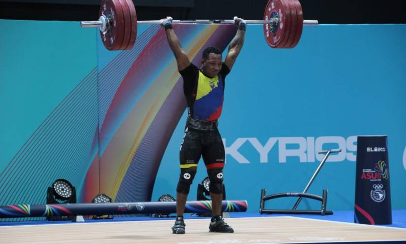 Juegos Suramericanos: Jair Reyes gana plata en levantamiento de pesas