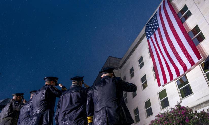 La ceremonia conmemorativa por los ataques terroristas del 11 de septiembre, en el Pentágono en Washington, el domingo 11 de septiembre del 2022. (Foto AP/Andrew Harnik)