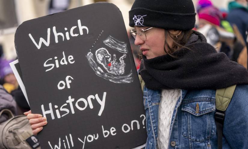 Aborto: Texas, Idaho y Tennessee imponen más restricciones